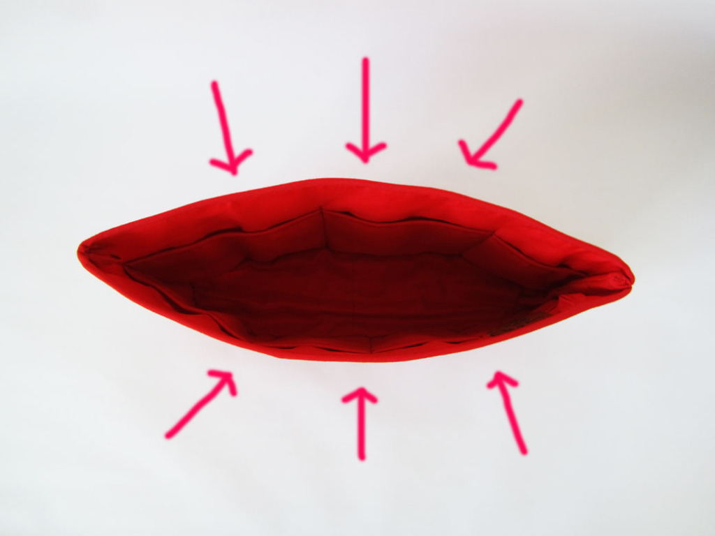 Purse-to-Go-Close-by-itself